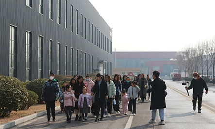 愛在新港 家在新港 | 新港集團隆重舉行2023年女神節親子研學活動